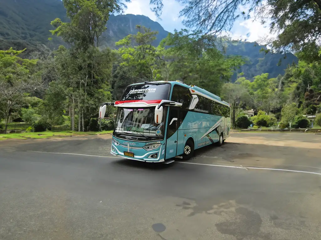 Sewa Bus Pariwisata ke Tangkuban Perahu